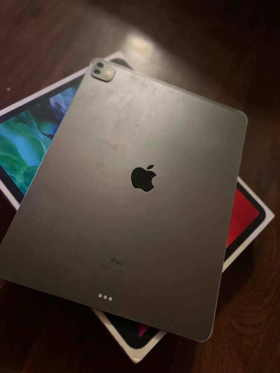 سلام عليكم للبيع ايباد 9’12 الجيل الرابع .
iPad 12PRo

ذاكرة 128 جيجابايت الشاشة 9’12 بوصة 

ايباد نضيف استخدام شخصي مع كارتونته نضافه ٩٠٪؜ 

/ #السعر_800_الف_وبي_مجال_جدا_بسيط  /
مكانــة بغداد الامين الثانية شارع النواب 

***********
