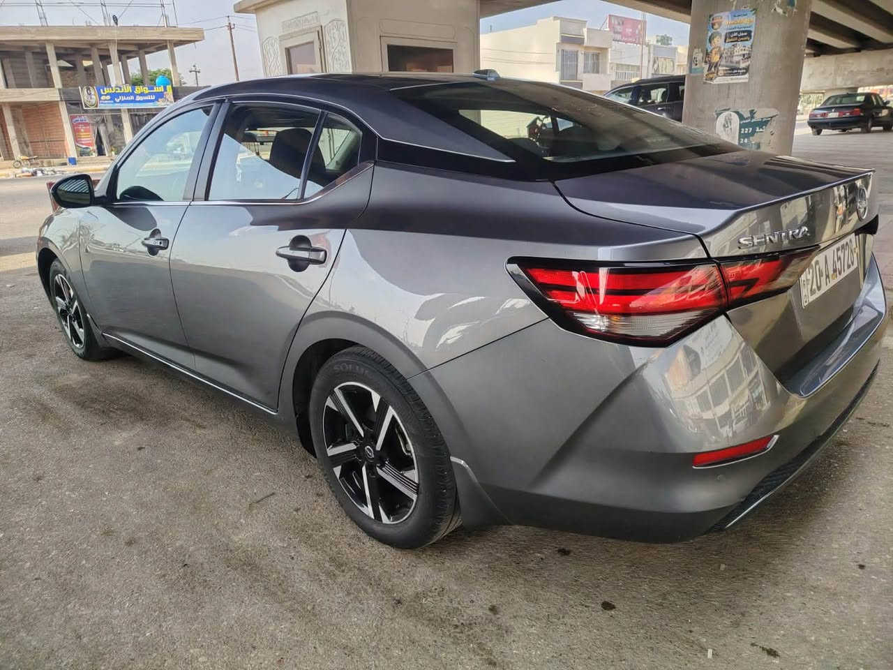 🚘 نيسان سنترا 2024 SV | وارد أمريكي 🇺🇸
✨ فئة SV فل مواصفات عدا الفتحة
🔹 محرك 2.0 لتر / 4 سلندر
🔹 ناقل حركة CVT أوتوماتيك
🔹 دفع أمامي
🔹 شاشة وسطية + Apple CarPlay وAndroid Auto
🔹 كاميرا خلفية
🔹 مثبت سرعة
🔹 أنظمة أمان ومساعدة للسائق
🔹 جنوط ألمنيوم
🔹 اقتصادية بالوقود ومريحة جداً بالقيادة

🛠️ الضرر والصبغ فقط بنيد 
✅  بدون اضرار بالشاصي او دواخل السيارة 
✅ بدون ضرر قوي
✅ سيارة مرتبة ونظيفة وجاهزة للاستخدام
مكانها ديالى للاستفسار الاتصال ع الرقم  ‭***********‬
