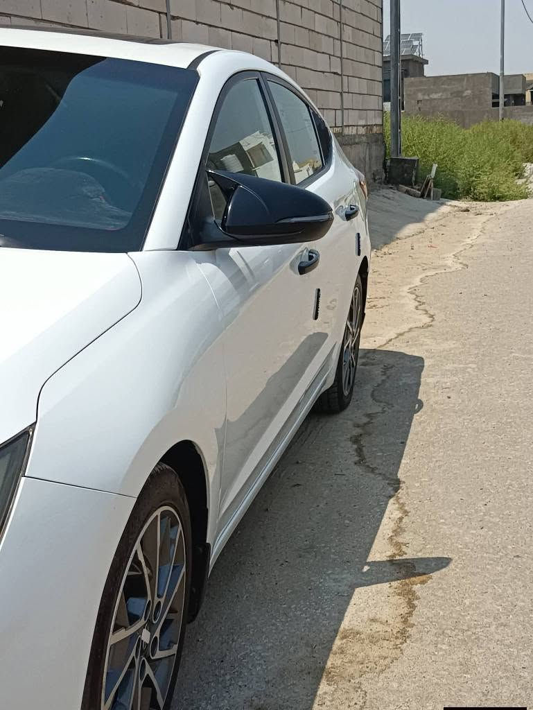 النترا 19 خليجي كفاله عامه باسمي رقم بغداد نكليزي سنويه 31 وهزه جديده 
سلام عليكم 
النترا 19 شكل 20 خليجي كفاله عامه باسمي رقم بغداد نكليزي سنويه 31 وهزه بعد ماساقطه تتحول باي مكان 
فول مواصفات عدا بصمه 
كشن جلد بلادي 
 وفتحه سقف 
ارضيه جلد 
تضليل عازل حراري جامات مغلفه 
بابين مغلفه نايلون حمايه 
شاشه ايباد كبيره وكاميرا 
3 انظمة قياده 
محرك دوش وكير 6 نمر وضع شركه 
تخم تايرات جدد ويل 17 عنكبوت 
لايت لد بلادي اشاير لد 
لمسات صاج 
سستم سكوبات وكفرات مري  باتمان وسبايدر 
ويدات أيضا 

سياره مال جناي جاهزه شرط تحويل ثاني يوم باسمي 
مكاني بابل تقاطع السده 
السعر 155وبي مجال للطيبين 
*********** المصيب, بابل
