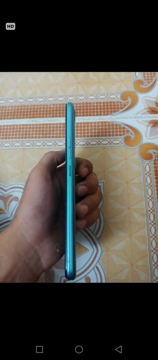 تكنو سبارك8c
ذاكره 64
بطاريه5000
للبيع بسعر 80الف فقط 
رقم الهاتف للتوصل ع واتساب فقط 
***********
