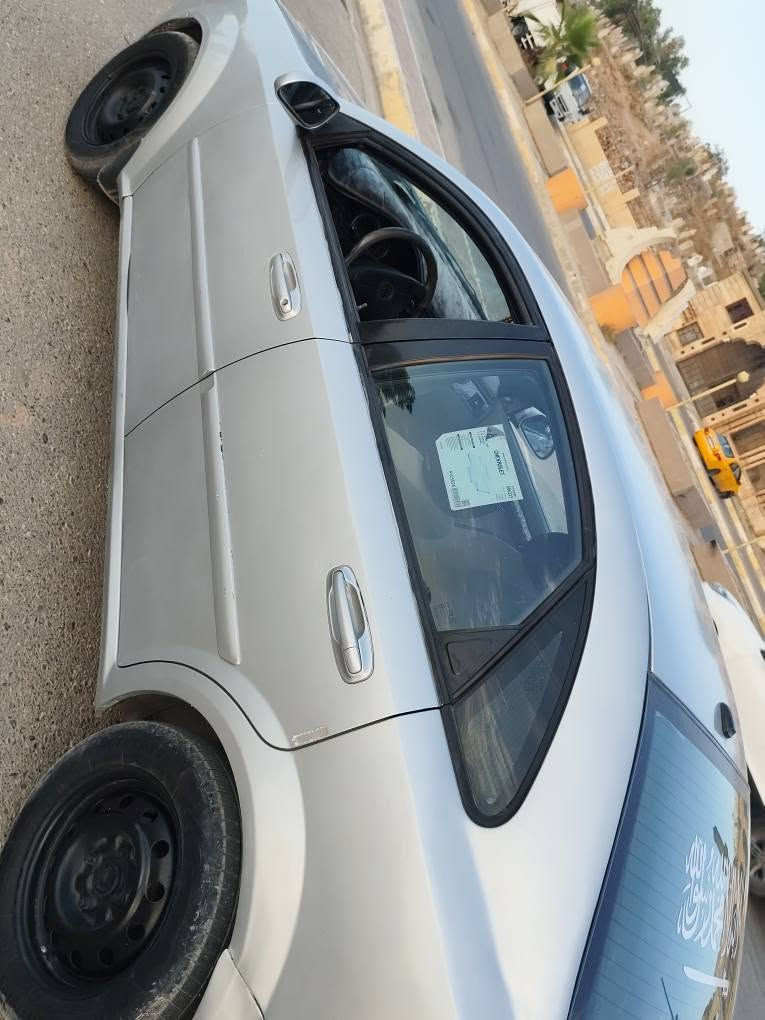 ئوبترا موديل 2007كيرو مه كينه به شه رت ته بريد به س غازي ئه وه ي به شه ر هه موو شتيكي پيوه يه كومبريسه ري شي پيوه يه  جام كاره باي سيسته مي غازي هه يه 100لتر سه نه وي به سه ر جووه به شه رتي ته حويل  سبوغ عامه سعر 53 سياره كه 6وه ره قه غرامه ي له سه ر دواي معمله ده گه ريته وه  تكايه موشته ري نيت بيزارم مه كه شوين كركوك ***********
*********** كركوك, العراق

