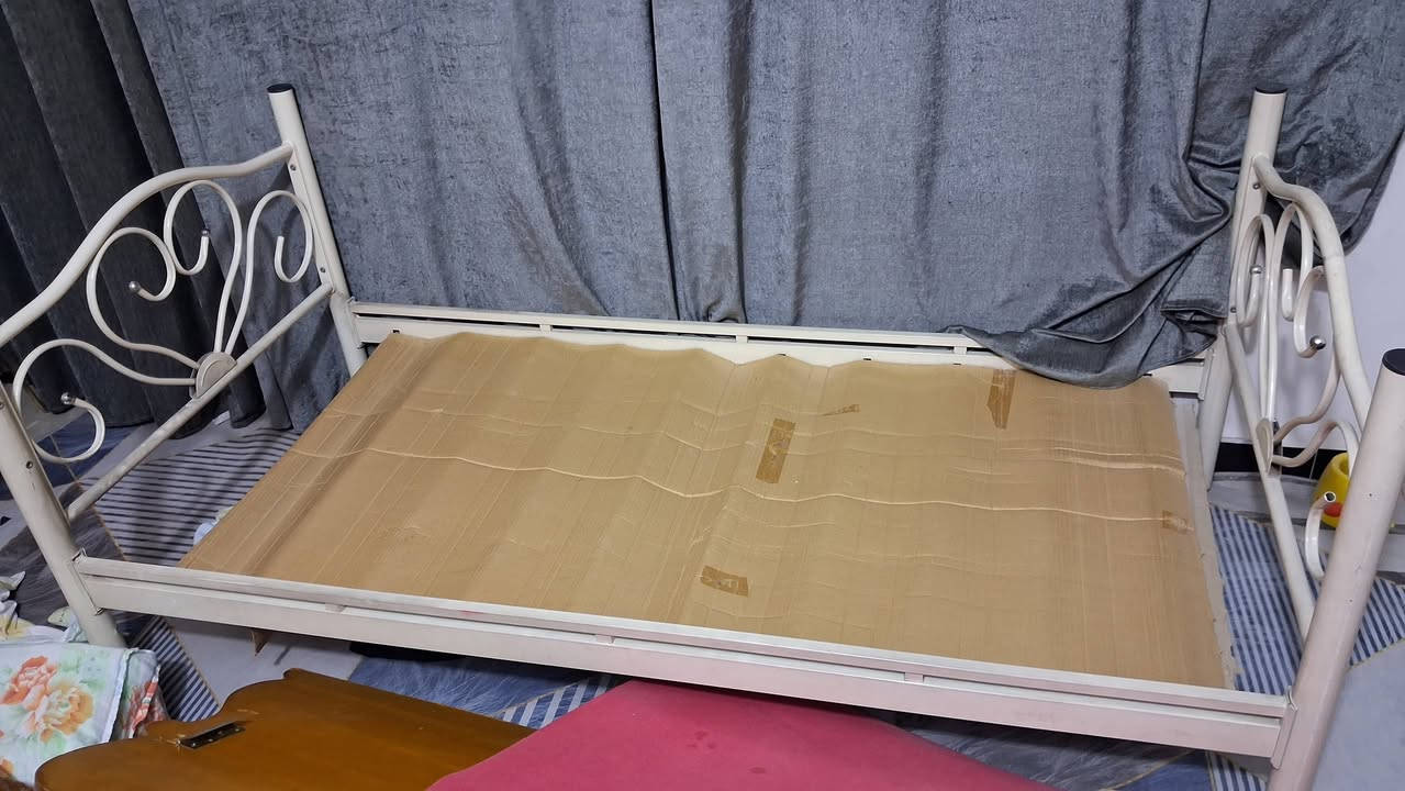 سرير حديد نظيف اخو الجديد قياسات 90×190 حجم كبير قابل للتركيب

استعمال نظيف جدا ومصنوعة من حديد وممكن تفصيخها وتركيبها
السعر 55 الف وبيها مجال
للتواصل على الرقم ***********
