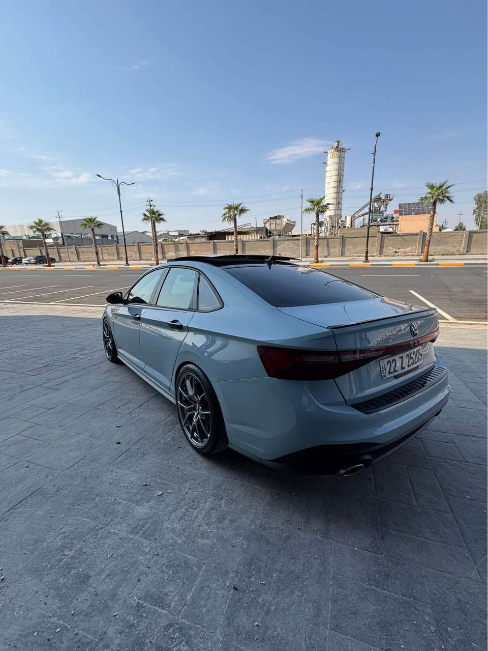 Volkswagen Jetta GLI AWTOBAHN black pakeg 
سەیارەکە هەمو شتی بەشەرتە تەنیا ٣هەزار ڕۆییوە ٥پارچە شانی سبوخە بێ ناوگرتن پشتو پێشی کەپسە لایت دەحامی چەمبەر بەگ لایت هەمو شتی بیلادیە ژورەوەی نیە ئێرباک سیستەمە سەیارەکە نمونەیە لە جوانی فول فول مواسەفاتە داون پایپ ویل لەف بۆ زیاد کراوە سەیارەکە هەمو شتی بە شەرتی سۆنەرە 
ژمارە مۆبایل:*********** أربيل, العراق

