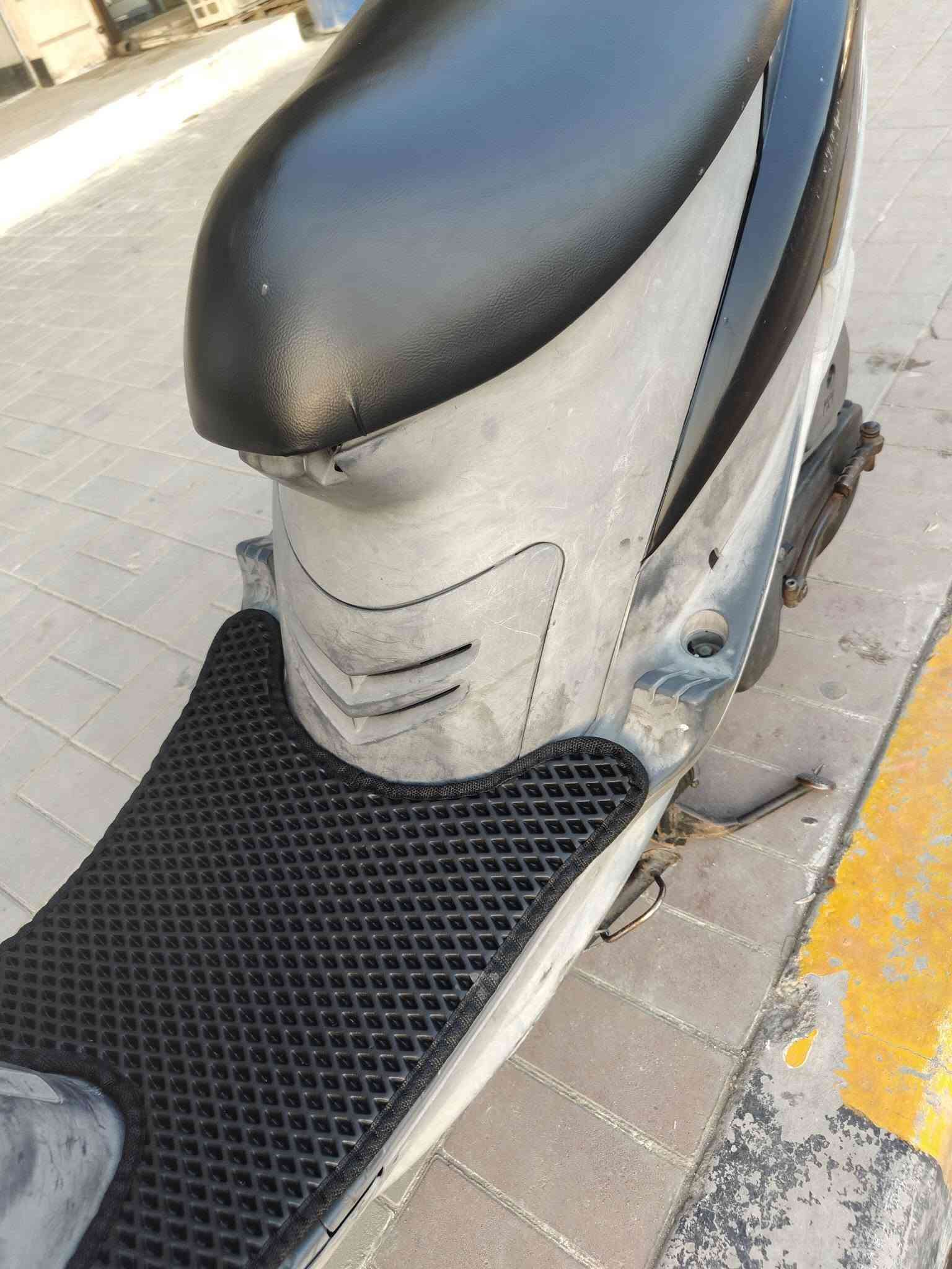يالله/ ماكس منغولي حاويه شرط ختم كفر وعضمه ومكينه واحد دراجه نهضه ونعومه مامفتوحه مكينه وكسن شرط كهربائيات كله شغاله دراجه كله بلاديه مابيه شي تجاري تجي وتشوف بعينك السعر 975 وبيه مجال بسيط الاستفسار/ ***********/ الشراي بي خير ويدلل.🖤
