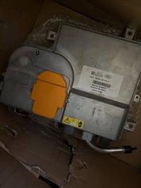 وحدة شحن • P400e • رينج روفر L494