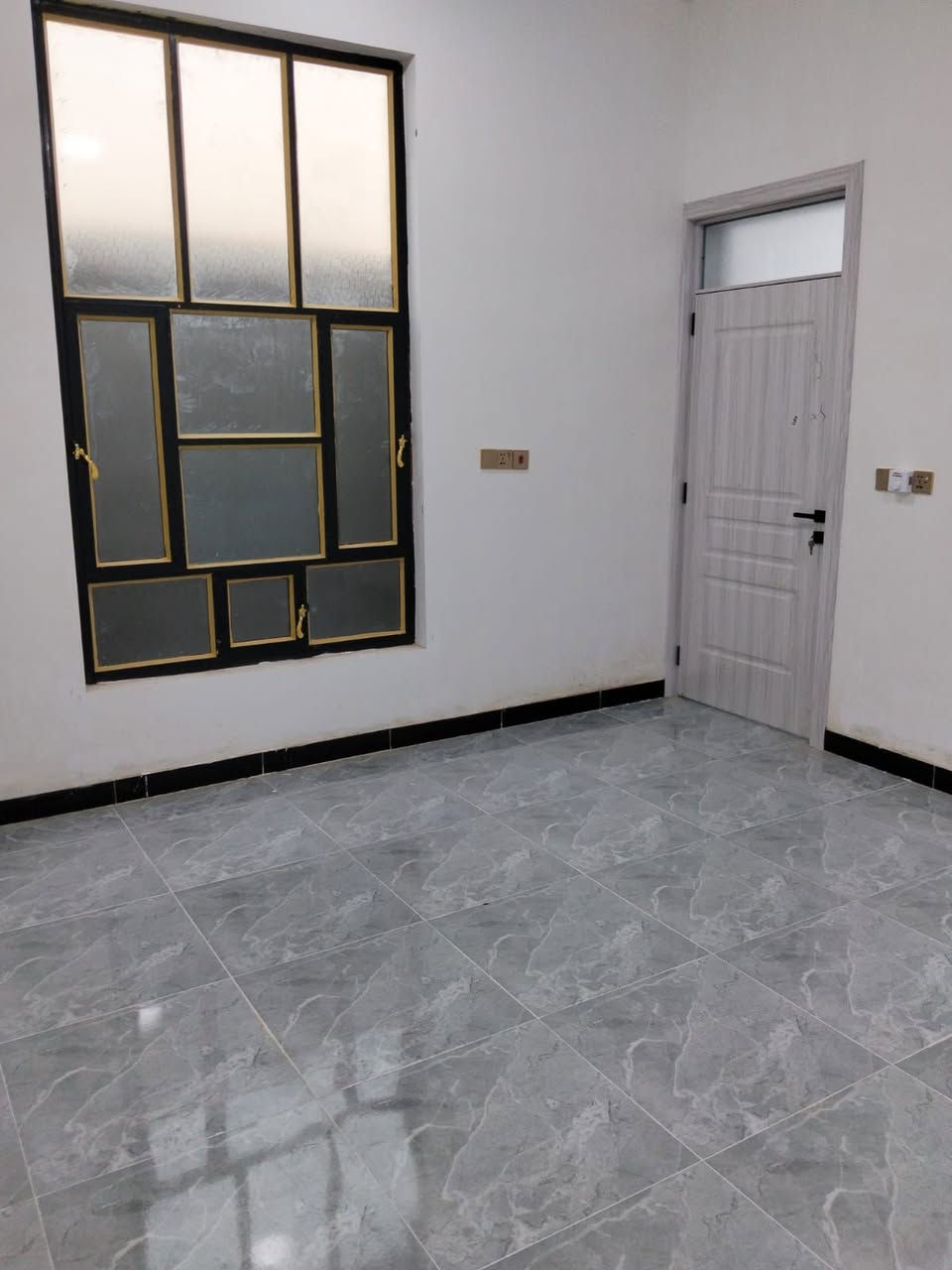 مشتمل طابو صرف للبيع طابق واحد فول 125 متر بل20 جديد زيرو هستوه كمل بناء طابوك اجازه بناء بئسمي السعر 74 بيه مجال بصيط ***********
