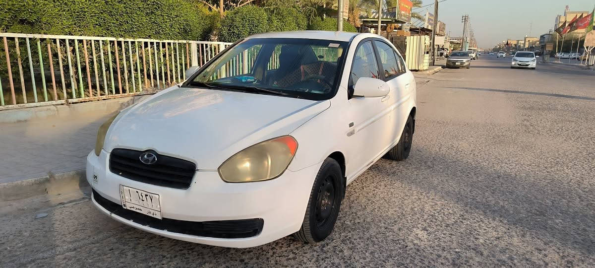 اكسنت موديل 2007 سيارة جدا نظيفه من البيت للدوام لا ضربه. لاشي خير من رب العالمين السعر 75
***********

