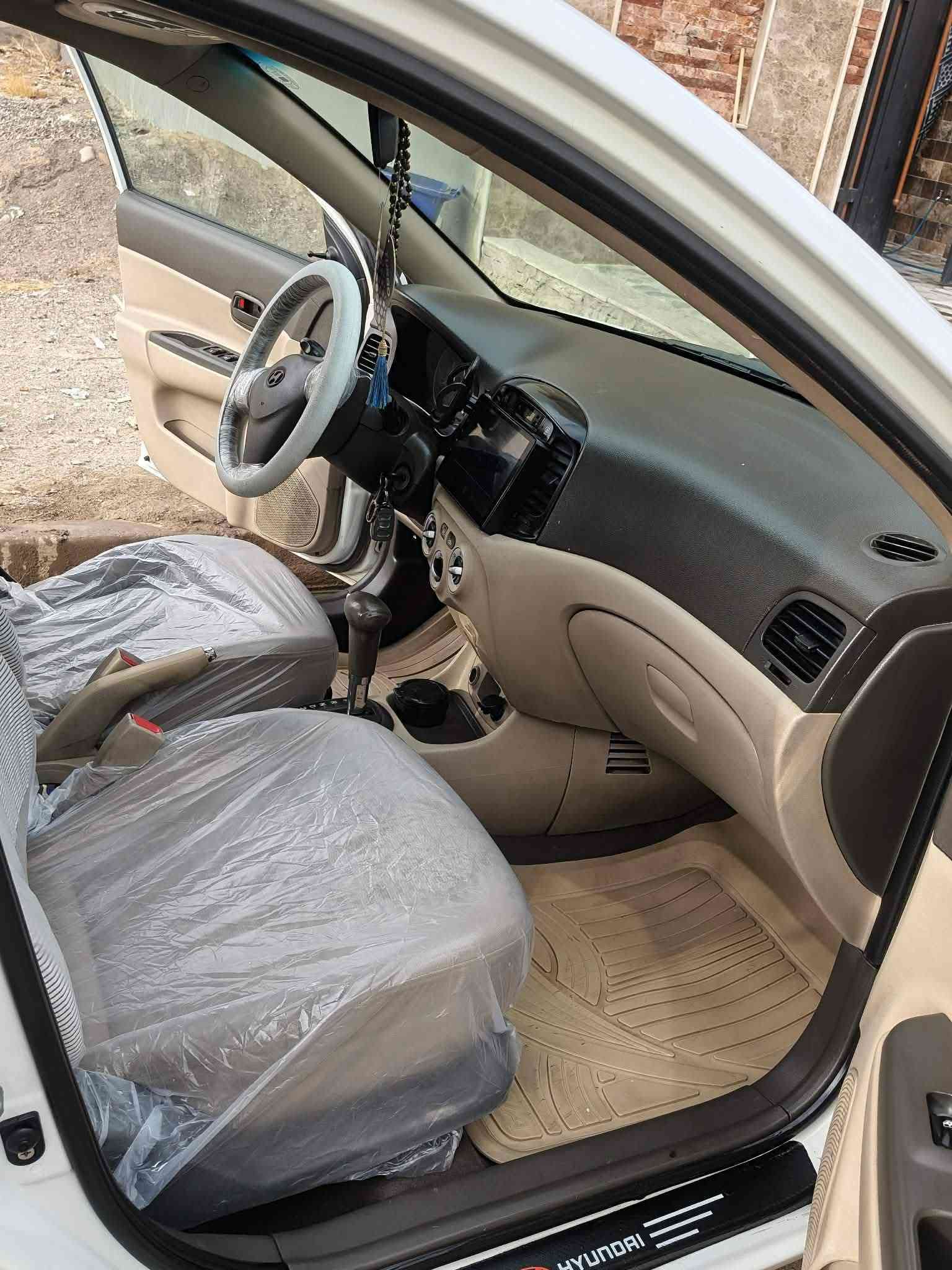 اكسنت دبدوب • ٢٠٠٩ • محرك ١٦