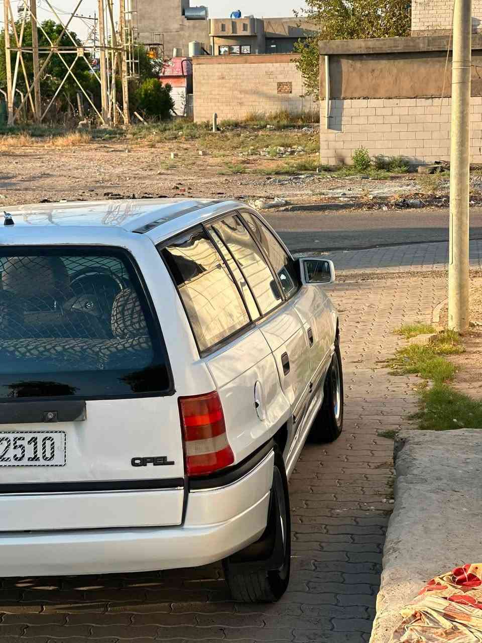 للبيع أوبل استرا موديل 1993محرك 16مشروع وطني بسمي سنويه لل31بدون ضربه كير ومحرك شرط لا صرف لا بخار بطاقه بانزين تخم تاير جديد كهربائيات جديد 
للاستفسار ***********
