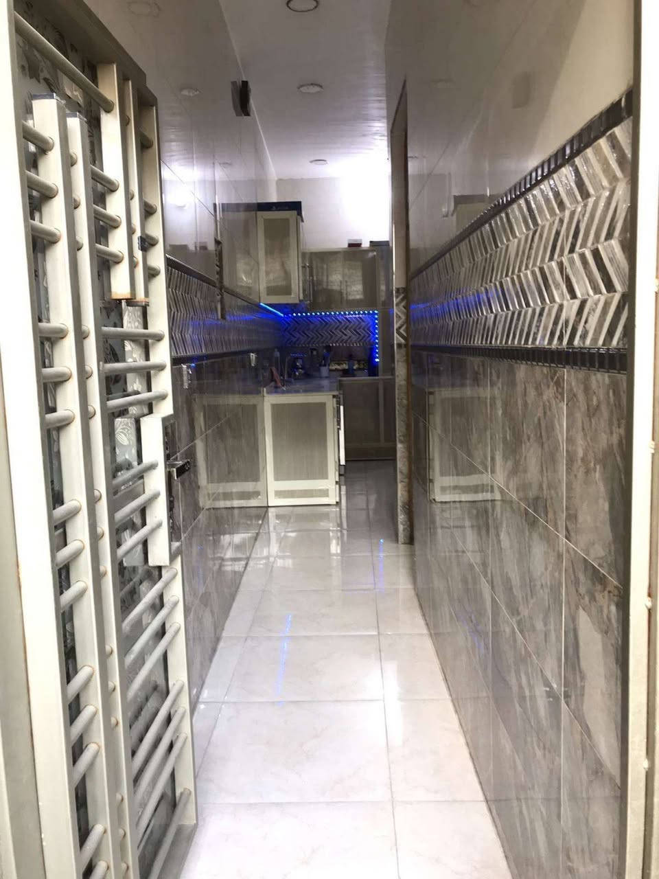 🏠 للبيع بيت في الزعفرانية – شارع سيد هاشم

📐 المساحة: 100 متر
🏡 البناء: طابقن ونصف 
🛏️ يحتوي على 4 غرف نوم
📅 سنة البناء: 2023
📍 الموقع: الزعفرانية – شارع سيد هاشم
🌱 زراعي
💰 السعر المطلوب: 125 مليون دينار عراقي

البيت مناسب للسكن، والبناء حديث.

📞 للاستفسار والتفاصيل: التواصل على 
***********

