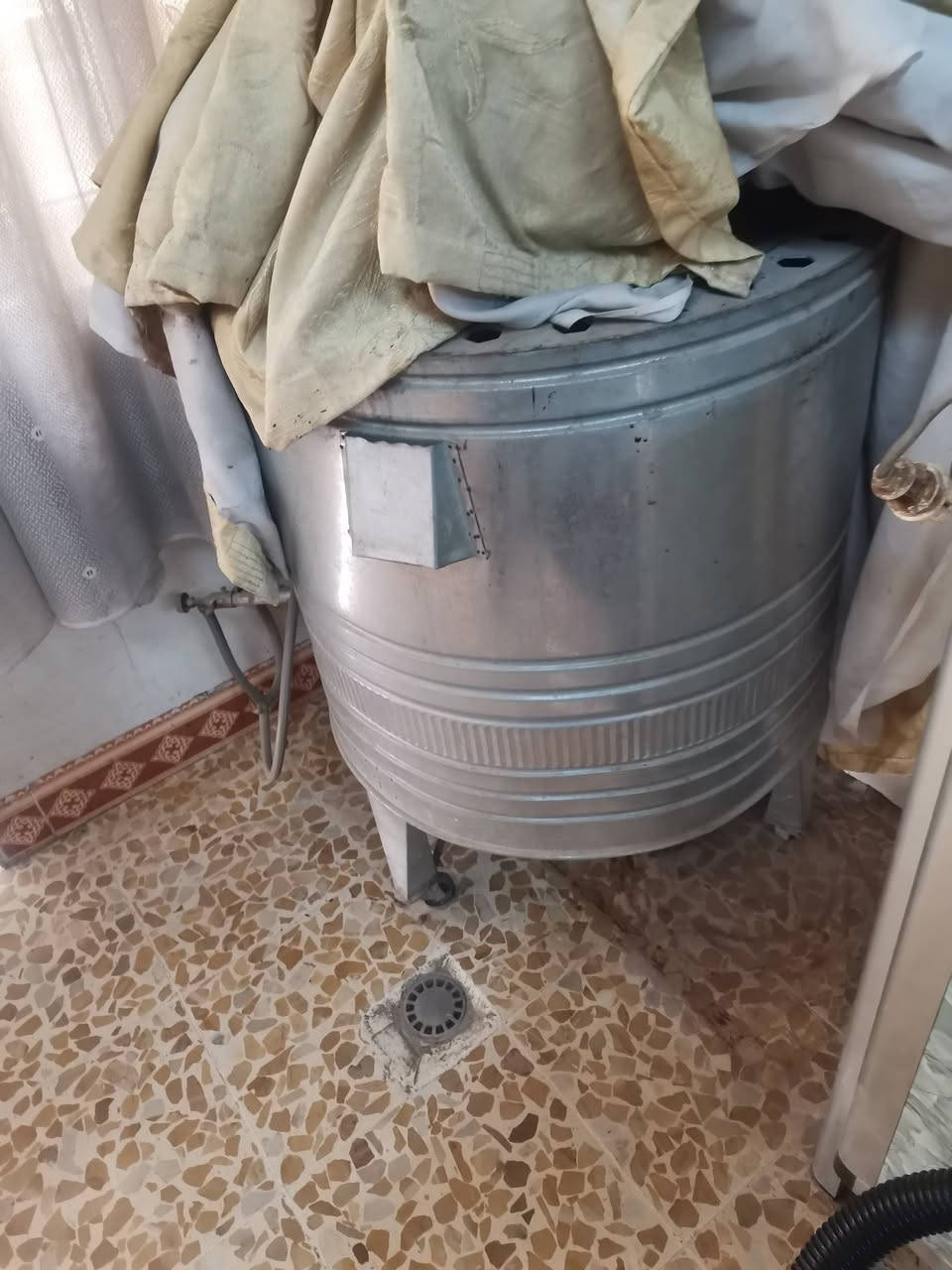 أغراض منزلية • للبيع • واتساب