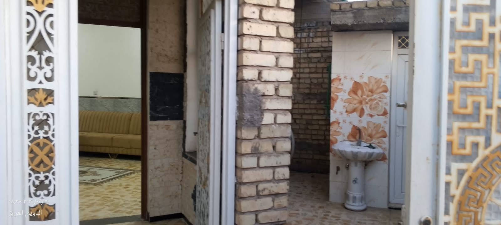 بيت ركن على شارع ١٥ و الفرعي ١٠ مساحة ٣٧٥ متر جنس العقار طابو سكني صرف باسمي طابق واحد استقبال ٧*٤.٥ هول ٤*٥ غرفة نوم ٥*٤ غرفة نوم ثانية ٤*٤ مطبخ ٤*٦  حمام ٣*١٧٥ تواليت شرقي و غربي و تواليت خارجي و حمام مخزن خارج البيت ٣*٤ كهرباء خطين كيبلات ٣ فيز نظامي تأسيس بواري خطين خفيف و ثقيل تأسيس ماء بواري بلاستيك مسلح و ماطور ماء بوستر ٣ خزانات مال على البيتونة و الرابع على التواليت و الحمام الخارجي ١٥٠٠ لتر نظام كاميرات المراقبة منصوب و تأسيس بواري دفن إنارة البيت سبورتلايتات و مصابيح حديثة الارضية موزائيك كاشي عراقي راقي و سيراميك البيت متر و عشرين تاريخ البناء ٢٠٢٠ بناء طابوگ جمهوري علما بان المنطقة مخدومة ماء و كهرباء و مجاري امطار و رابط مجاري صرف صحي ( الثقيل ) و تبليط العنوان بغداد سريع السياحي منطقة الشاعورة ام جدر حديقته ١٥٠  البيت  مطلوب اسكان ١٥ مليون القسط الشهري ١٧٤ الف بالشهر تنزل من السعر الكلي ***********

نص مكتوب في الصور:
- دار للبيع
- المساحة (٣٧٥) متر
- النزال ٢٥ الواجهة ١٥
- ***********
- ١٨:٢٨ ٢٠٢٦/٠٤/٣٠
- البادية, العراق
- الباوية, العراق
- ١٨:٣٨ ٢٠٢٦/٠٤/٣٠
- ١٨:٣٧ ٢٠٢٦/٠٤/٣٠
- ١٨:٣٧ ٢٠٢٦/٠٤/٢٠ الباوية, العراق