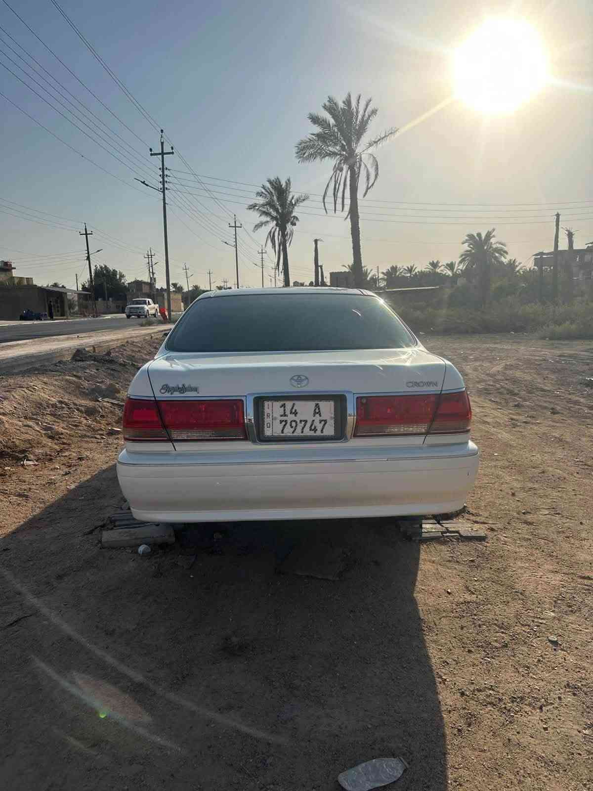 السلام عليكم
ملكة جنون للبيع 
رقم بصره قرار 102 
دكمتين شاصي 175
محرك دي فور الجبير
السعر 132 وبيهه مجال
العنوان البصره قضاء المدينة 
***********
