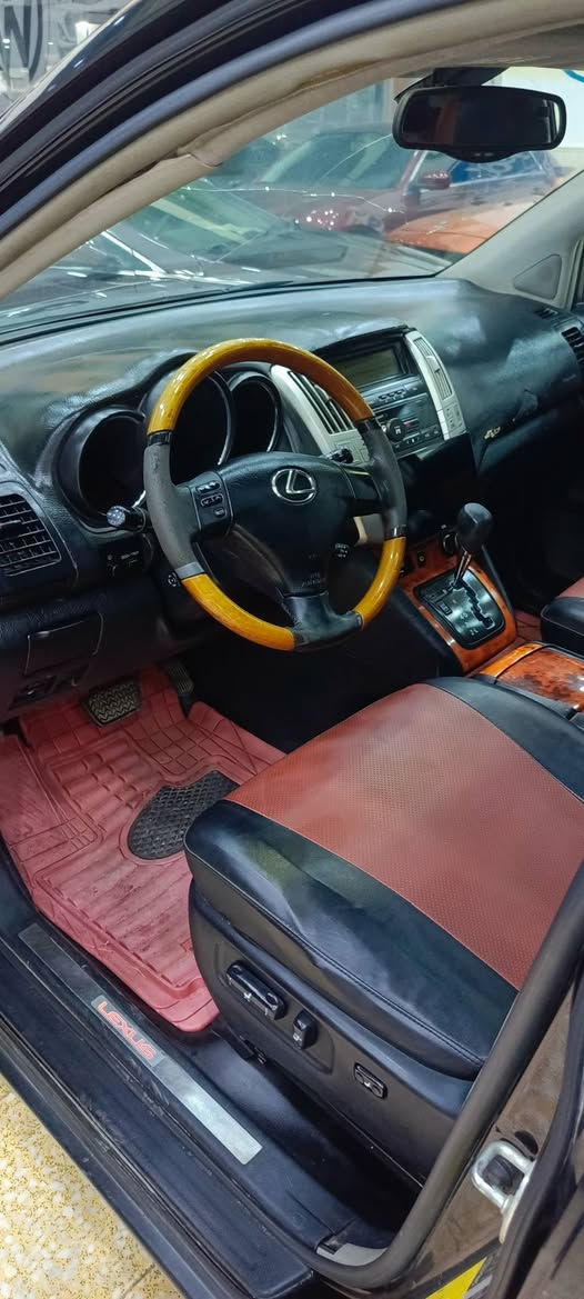 للبيع لاكزز موديل 2006 محرك 6 بلادي محرك وكير بشرط تبريد ثلج مواصفات فول سعر مناسب جدا صبغ 2 قطعا ونص بدون دواخل تحويل وكالا بشرط سعر 68 ومجال بصيط الطيبين عنوان دهوك ☎️ للاستفسار *********** *********** دهوك, العراق
