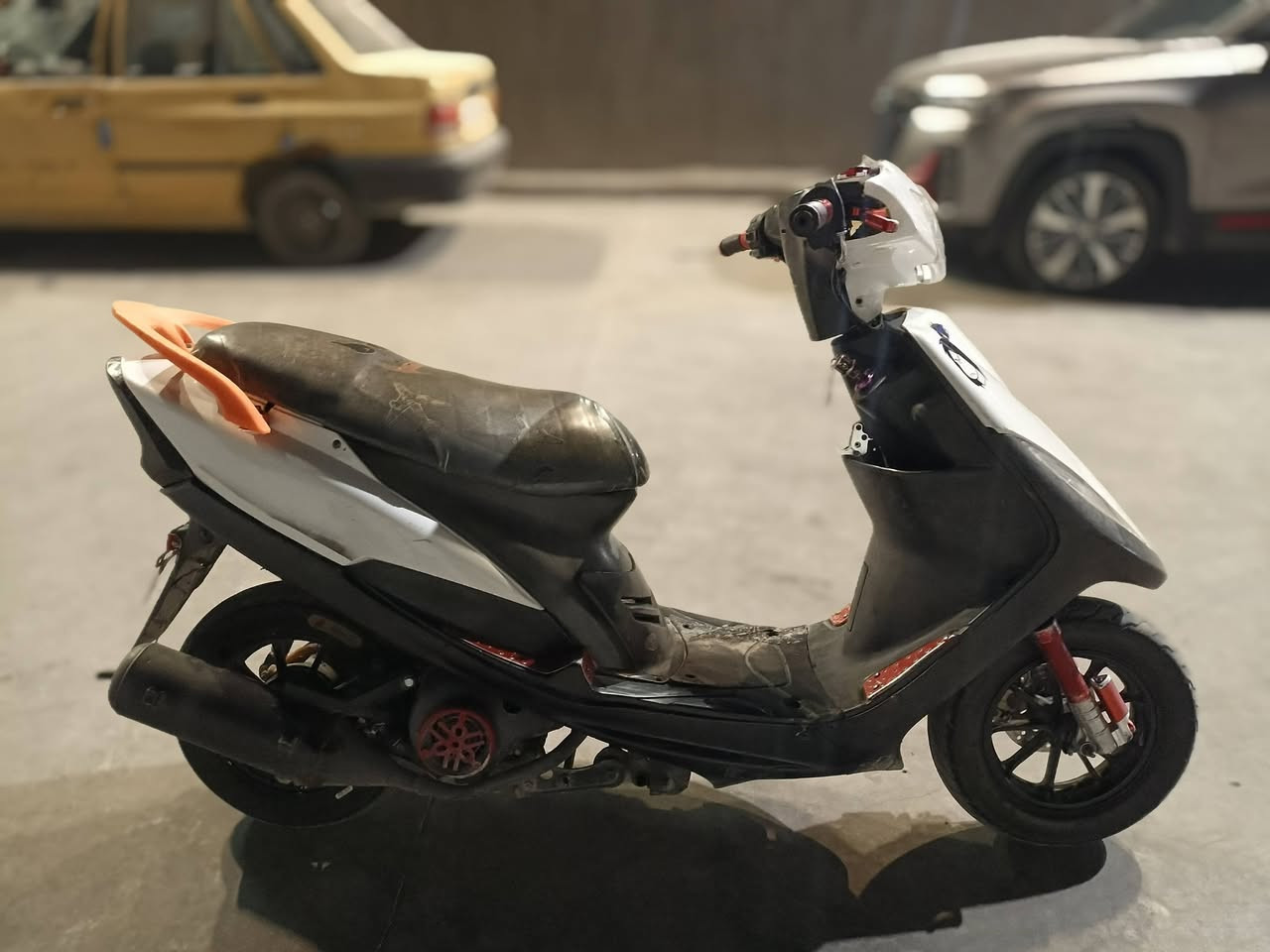 سلام عليكم شباب دراجه ماكس عدله 120رياضي
الدراجه بيها ويل كب رياضي صدر رياضي يدات بريك وقبق عمبار قبق فلاوين الدراجه كله شغاله ونكره لا تبخير ولا نضوح طستها حلوه شلعه معدل تخبل الدراجه نقصه بس راجز سلف الباقي كدامك كشر غير تجي تفحص وتاخذ السعر 450 مكاني البياع تقاطع الدرويش رقمي ***********
