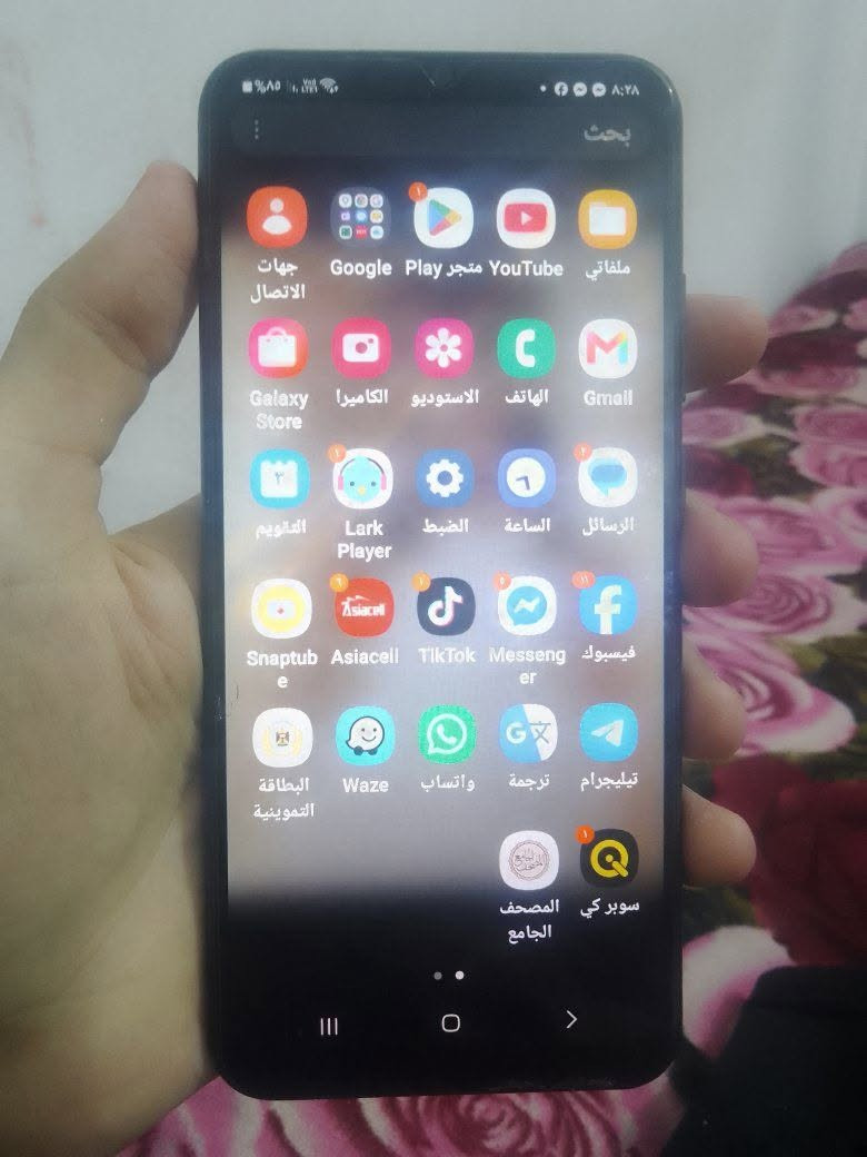 جهاز A03 ذاكره 64 نضافه 80 السعر 70 وبي مجال للتواصل ***********
