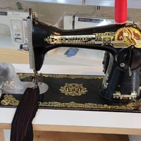 مكينة خياطة • بلا عيب • توصيل
