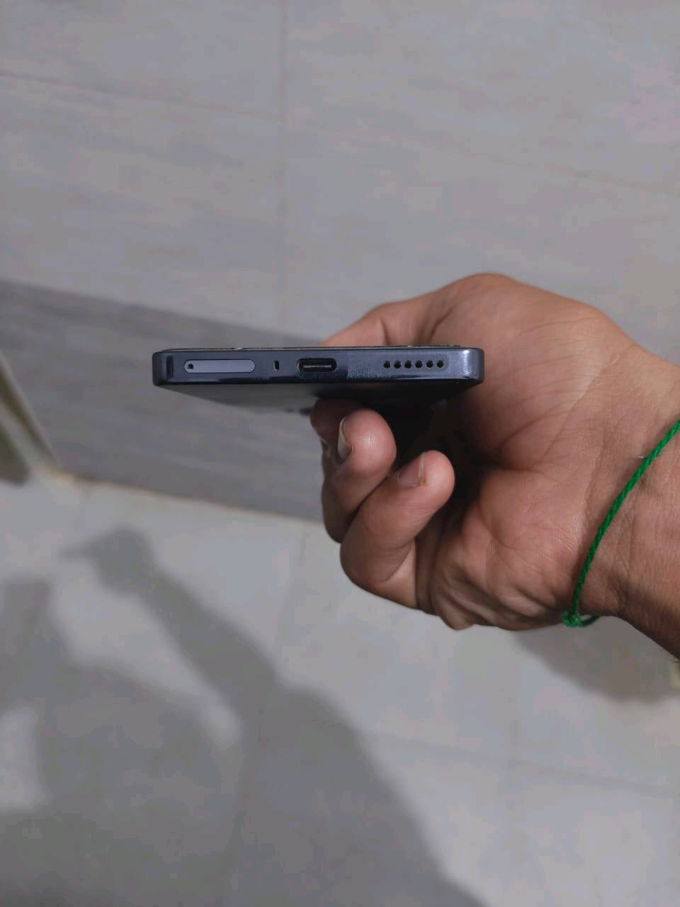 السلام عليكم موبايل TECNO CAMON 30 PRO 5G الذاكرة 256 العشوائية 12. فريم الشاحنة 70 واط ملحقاته موجودة الاستخدام شهرين السعر 350 الف وبي مجال العنوان البصرة قضاء القرنه الرقم *********** التواصل واتساب فقط 90 فريم ببجي.