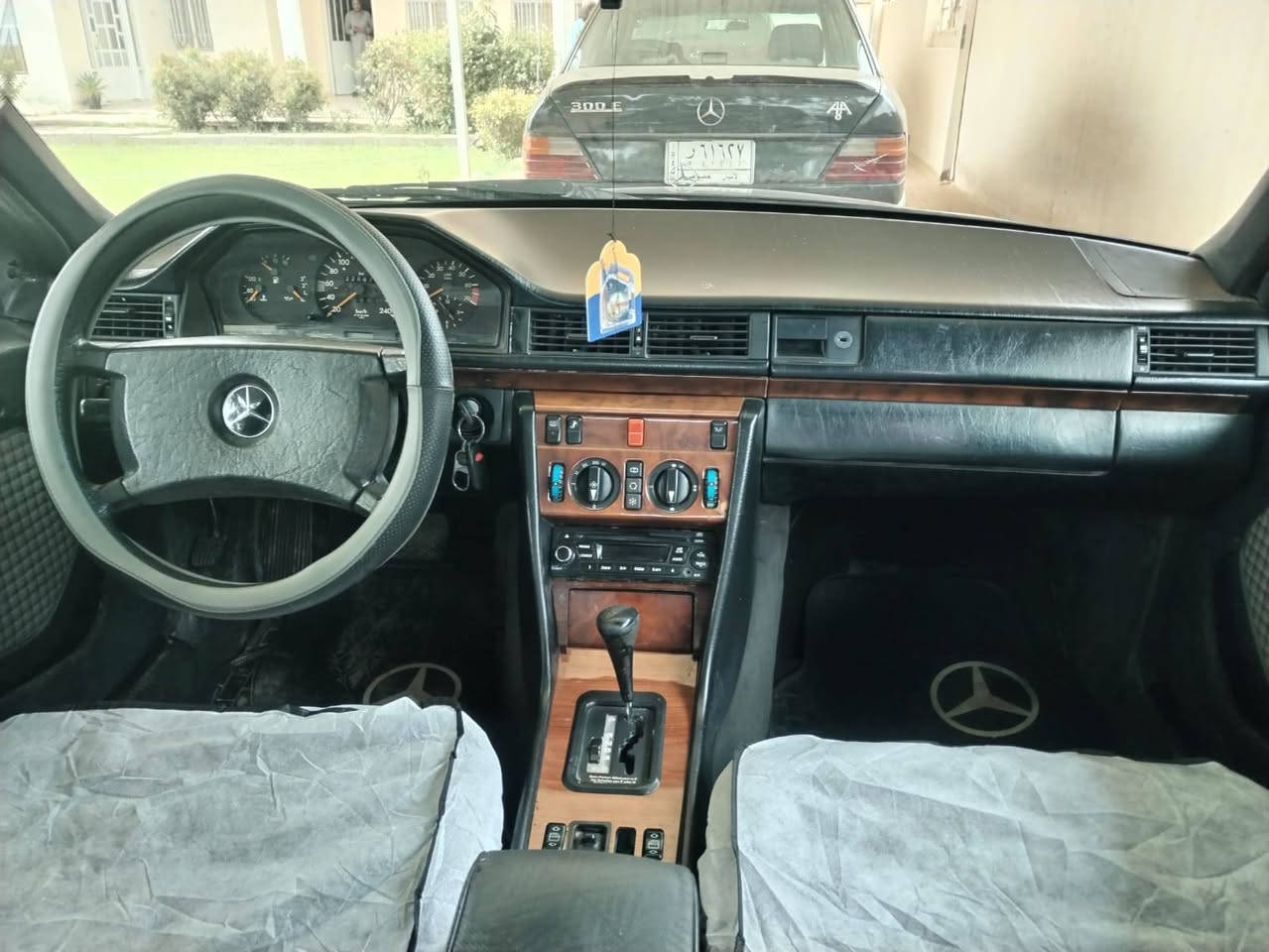 مرسيدس 300E • ١٩٩١ • رقم بغداد