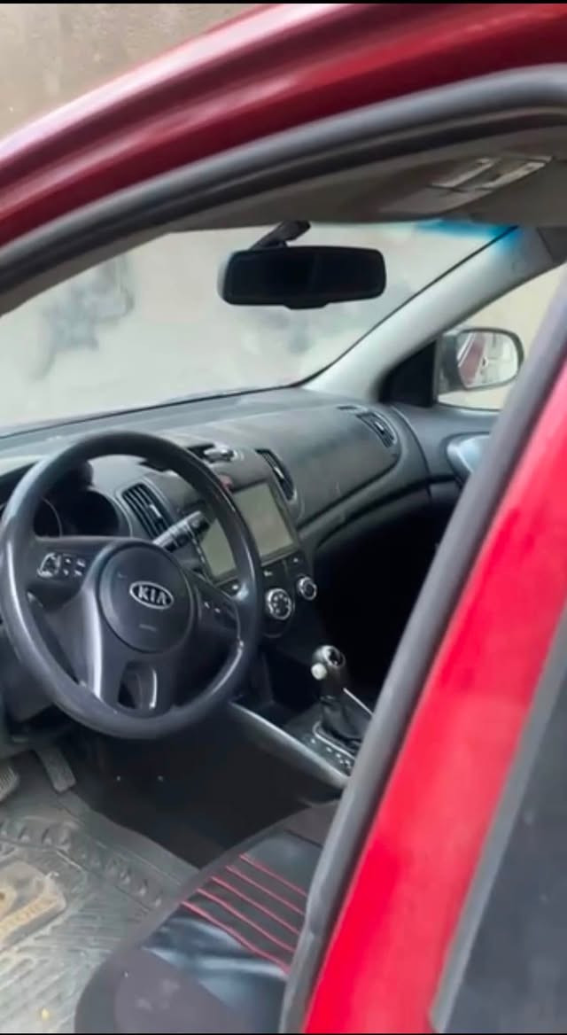 كيا سيراتو ٢٠١١ رقم أربيل  محرك ١٦٠٠  دوش بيه جراد قليل بالبنيد والصندوق واضح بالصور ثلاثه قطعه صبغ  چاملغ  خلفي  ونص باب وجاملغ امامي بدون ضربه ودواخل مكفوله  تبريد فول تحكم ستيرن بصمة بيبان سنوية ٢٠٢٦ مكان السياره بغداد  البلديات السعر ٨٥ وبيه مجال رقم المبايل***********
