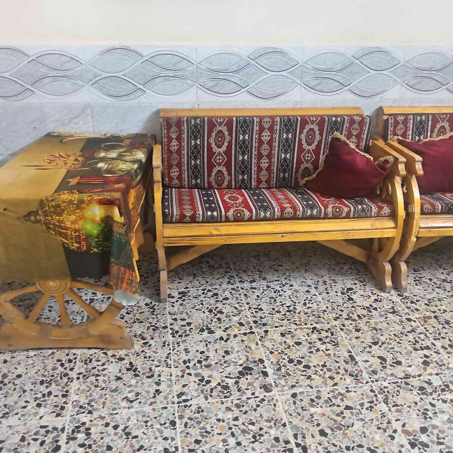 كرسي هزاز • فاترينه • طبلة وسطيه