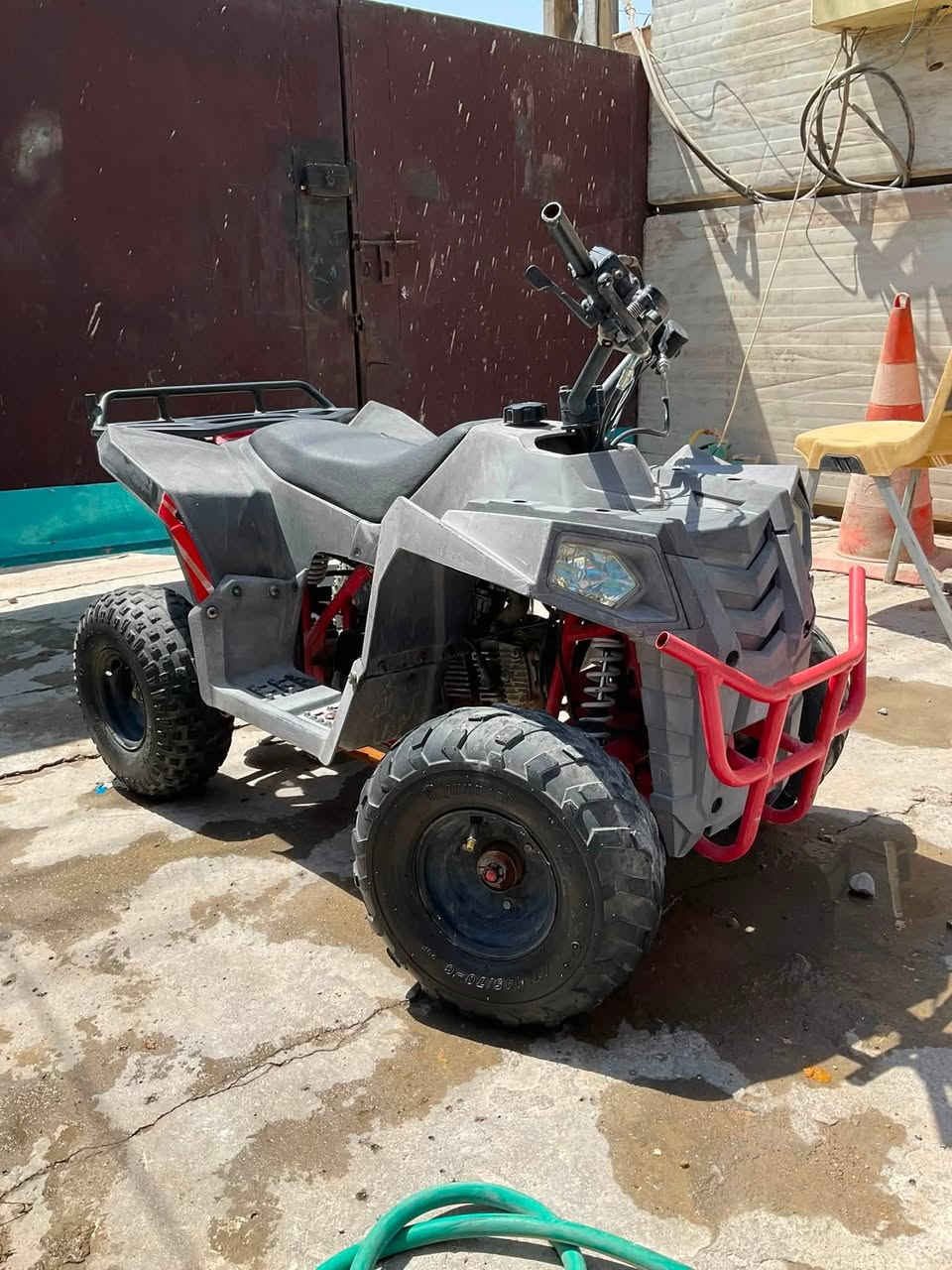 دراجه رباعيه للبيع كير اوتوماتيك نظام بك كهربائيات كامله لايت عالي ناصي زنون التايرات جدد الباتري جديد الدراجه جاهزه كامله دير سلف شغل واطلع السعر 475 بيه مجال الاتصال (***********)
