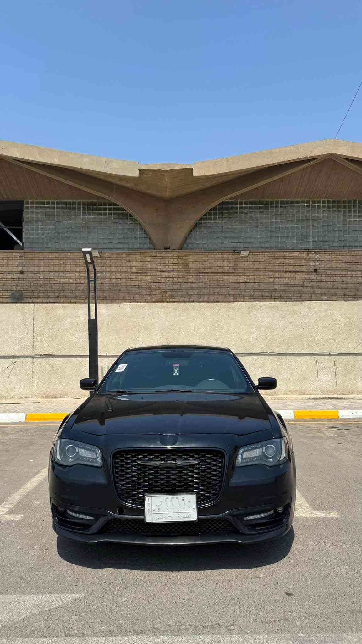 سلام عليكم كرايسر اوبامه 2014 اصل بيهه حادث هلا ل جاملغ خلفي بلجاملغ الامامي بدون فتح مكان بغداد  ***********
