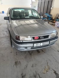 اوبل للبيع موديل 93محرك 2000 بدون تبريد سياره نضيفه سنويه صاقطه سعرهه ...