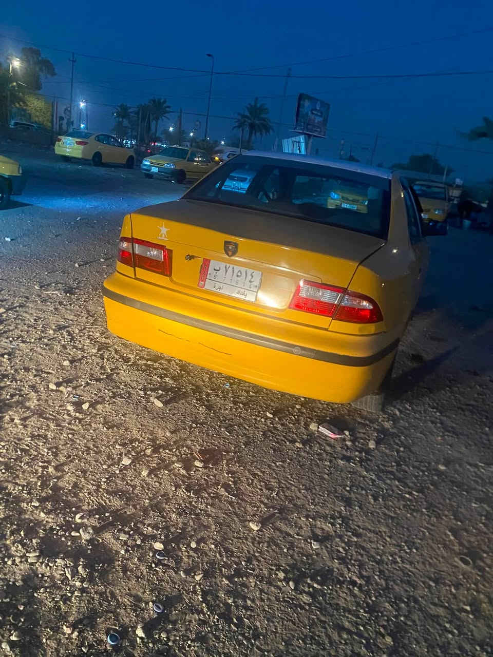 سمند موديل 12 سيارة كير محرك جدد
صدر يرادلة تلحيضات
نقصها كشن سايق وعنبار بريك وتخم تاير
صاحبها يريد تحويل 
*********** واتساب
سعر 29 
هيئة تنزل من سعرها
