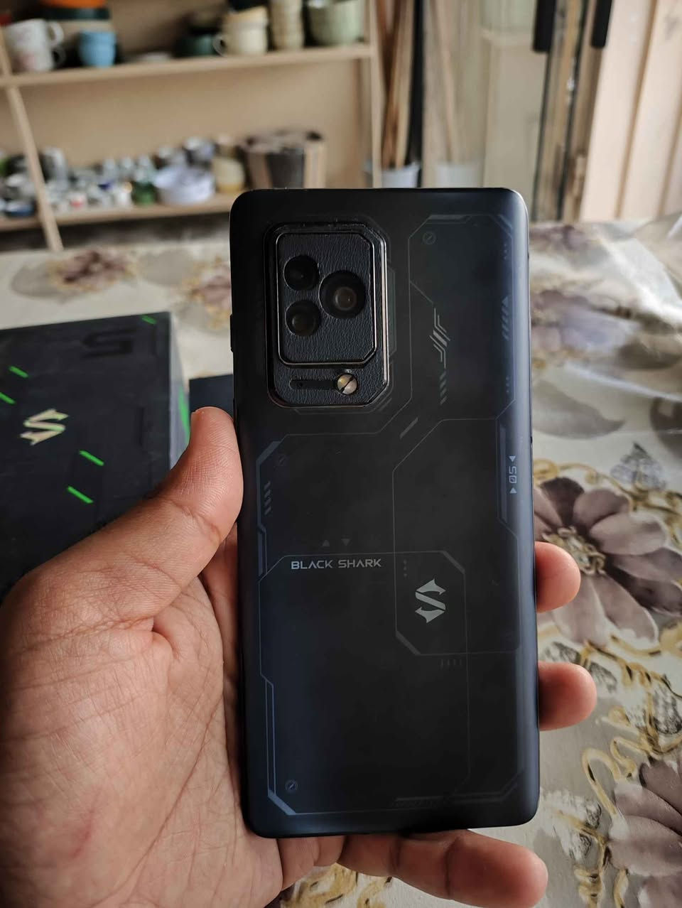 Balck shark 5 Pro
Global 
Kaml ashya 99 %100 xawen
Be kesha
Nakrawa
Shasha 144Hz
PUBG 90FBS
256GB  &Ram 12 GB
Nrxib 445 hazaru majali tyaya
Lakarkukm gayandn haya bo hamu shwene

*********** 
........
بلاك شارك 5 برو
نشخة عالمية دبل سيم
رام١٢
ذاكرة٢٥٦
مكفول من كل شي
شاشة١٤٤هيرتز
بوبجي ٩٠
كامل ملحقات وبنضافة٩٩ بالمية
سعره ٤٤٥ الف وبي مجال بسيط
مكاني كركوك توصيل متوفر لكل محافضات
*********** كركوك, العراق
