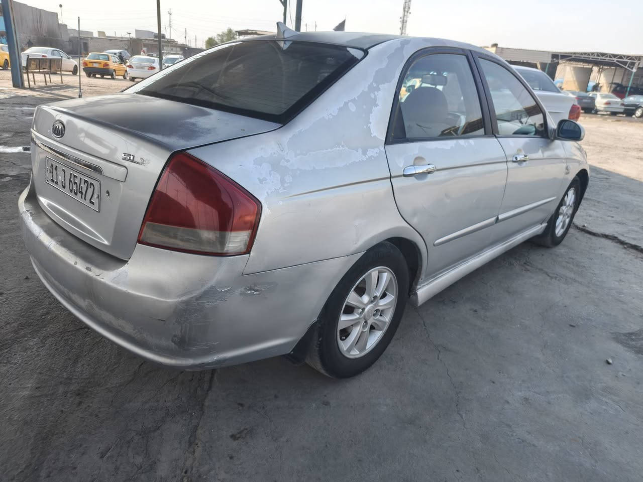سيراتو 2007 مكينه 1600 مكينه وكير جدد 
تبريد شغال بيه طخه بالجاملغ الخلفي امبين بالصور وبيه صبغ حزام رقم بغداد انكليزي والمالك بكربلاء السعر 65 
***********
