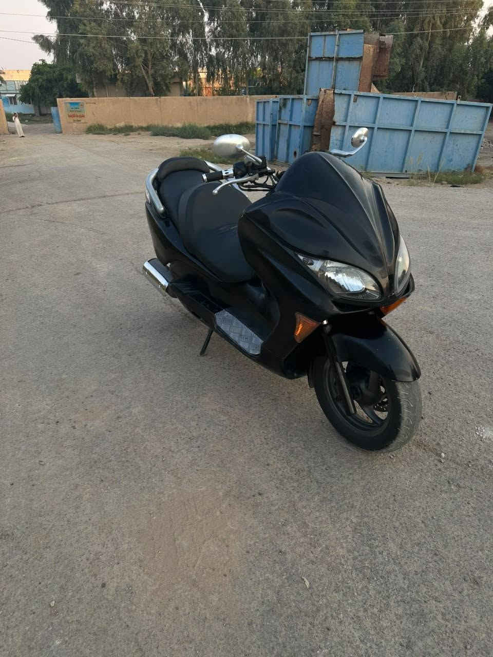 وجه بومه + سبايدر رياضي + مسجل وسماعات شغاله وادامه كامله كهربائيات + الجويتر مملعوب بي رونها 1ونص + شيال مكينه تفصيخ يعني
انسى الرجفه الدراجه شلعه ومعدل وحماوه نص ثابته
مكانها الكوت البيضاء السعـر 900 وبيها مجال 
***********
وجه بومه + سبايدر رياضي + مسجل وسماعات شغاله وادامه كامله كهربائيات + الجويتر مملعوب بي رونها 1ونص + شيال مكينه تفصيخ يعني
