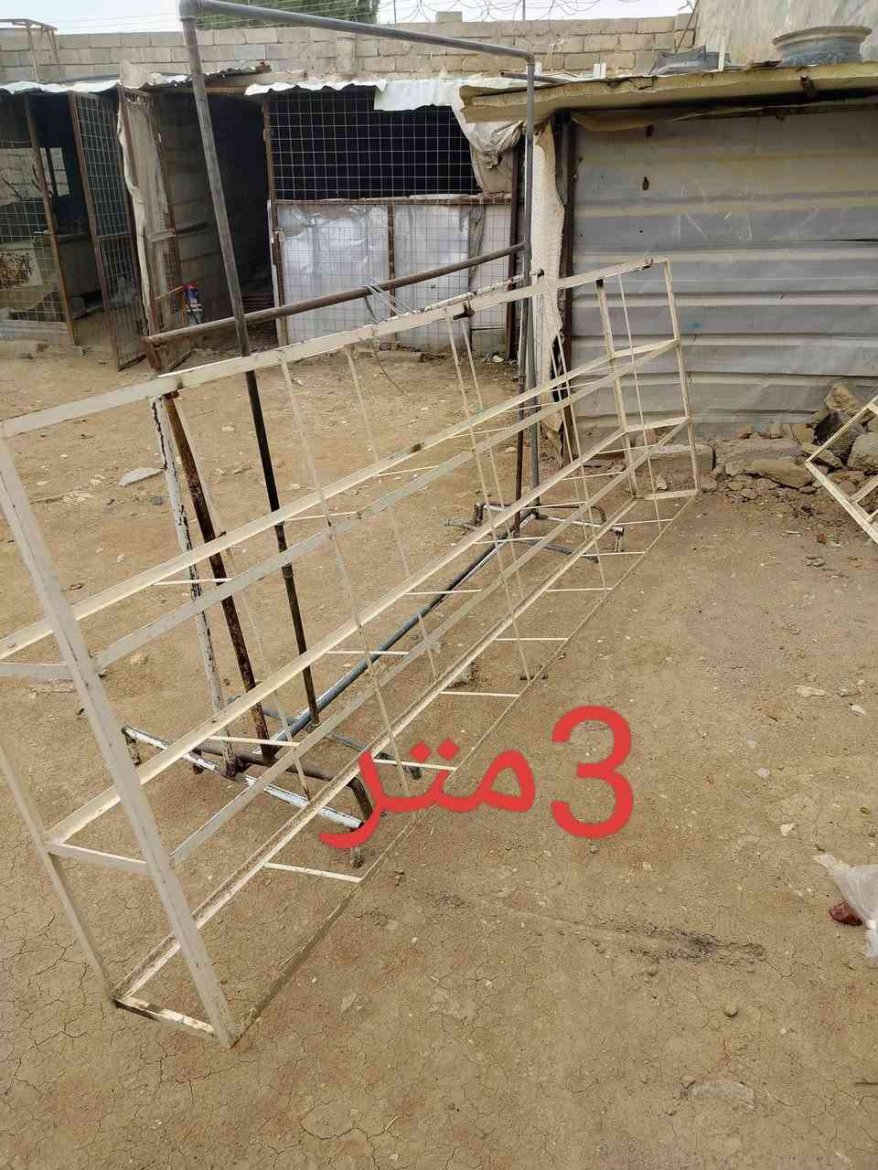 رف • ميز ٣م • ميز ٢م