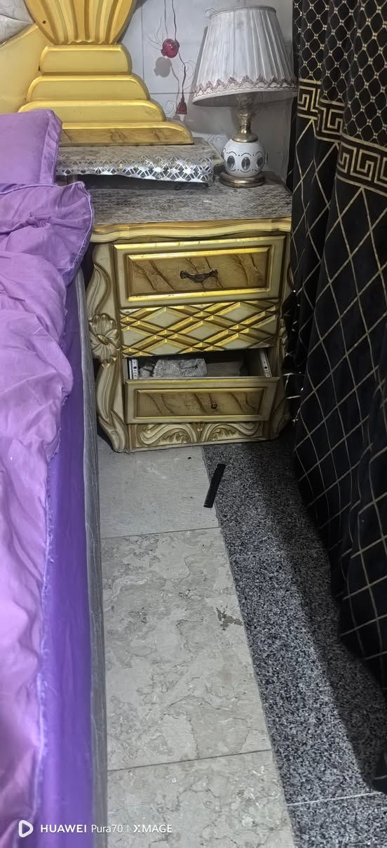 غرفه البيع سعر 350 بغداد العبيدي
***********
