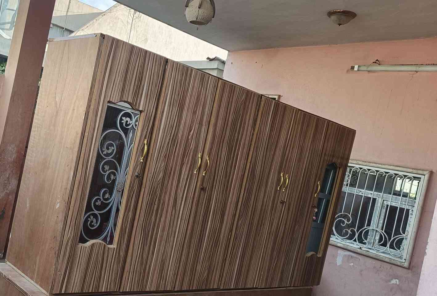 كنتور عراقي سليماني للبيع 6 بواب النظافة مثل ما موضح ب فيديو بسعر 200 وبي مجال العنوان مكان  كركوك ‏‪***********‬‏ واتساب
الارتفاع مترين و20 سنتيم
الطول 3 أمتار 
العمق 60 سنتيم
