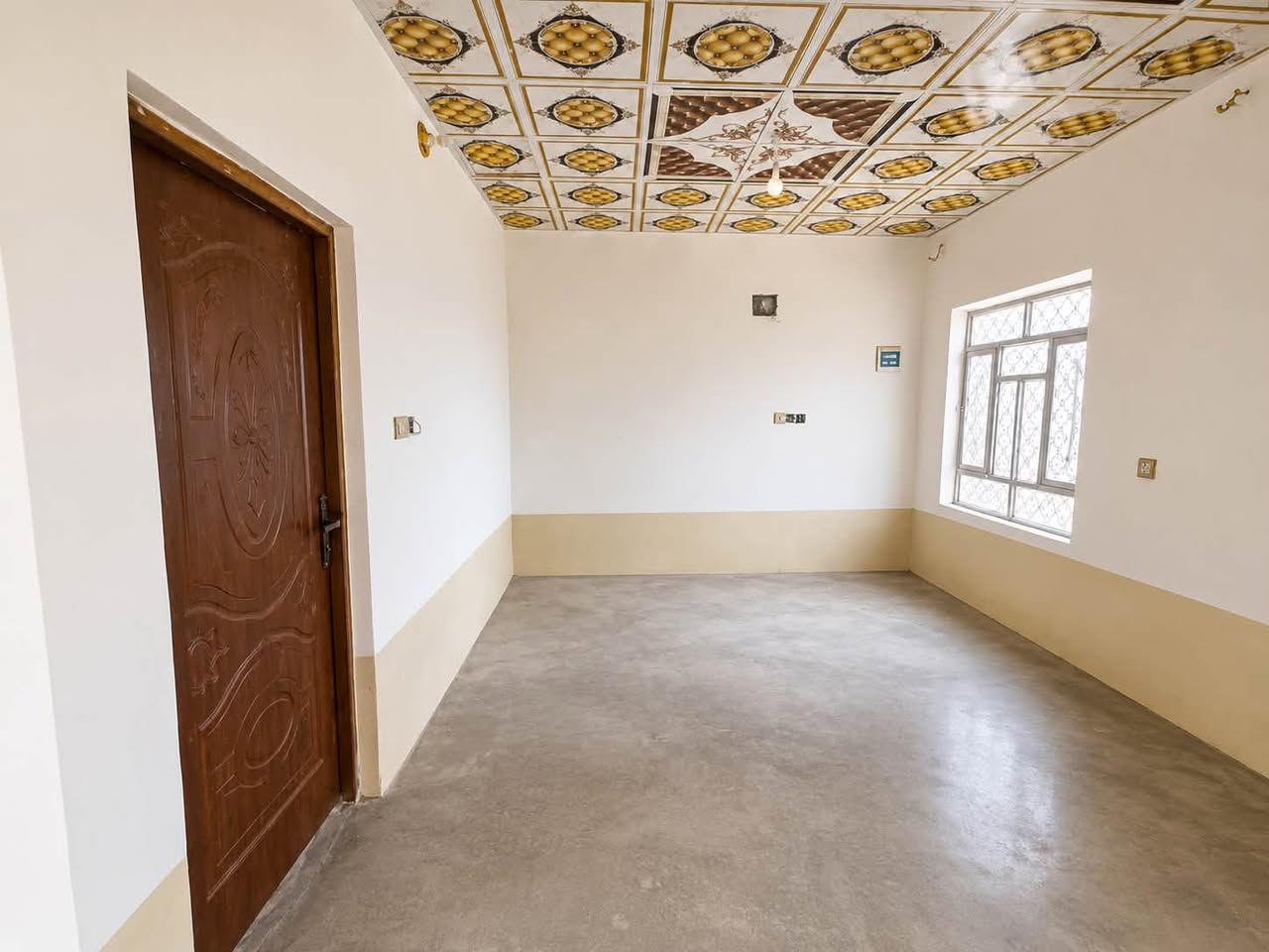 🏠 للبيع بيت طابقين سكني مميز – فرصة ممتازة للسكن والاستثمار
📍 الموقع: خلف مستشفى الإمام علي (ع) – خلف أسواق ماما اشتريلي.

🔹 البيت يتكون من طابقين

🔹 الطابق الأول: غرفة + صالة + مطبخ + حمام، مع أرضيات سيراميك.

🔹 الطابق الثاني: غرفة + صالة +،

🔹 البيت مرتب ومناسب للسكن العائلي.

🔹 موقع مميز وقريب من الخدمات والأسواق والمستشفى.

💰 السعر: يحدد عند التواصل والاستفسار.

📞 للاستفسار والتواصل:

***********

***********
