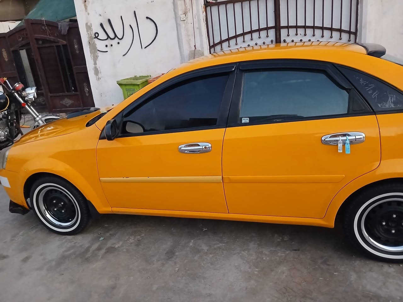 سياره اوبترا  رقم كركوك انكليزي  سنويه الحد 2030موديل 2005شرط التحويل غرامات صفر نقابه صفر تبريد شرط ثلج كابون بانزين بيه شرط كير محرك شرط. تاير خط ابيض جديد سياره كبل على الشارع. دشبول شاشه. سياره فول الفول الواقع انضف من المنشور 
السعر 68وبيه مجال العنوان كركوك حي الوحده رقم التلفون. ***********
