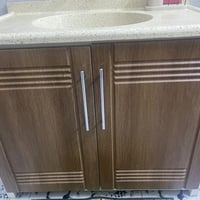 كاونتر للبيع سعره ٣٠٠عنواني الشعب 07735380403