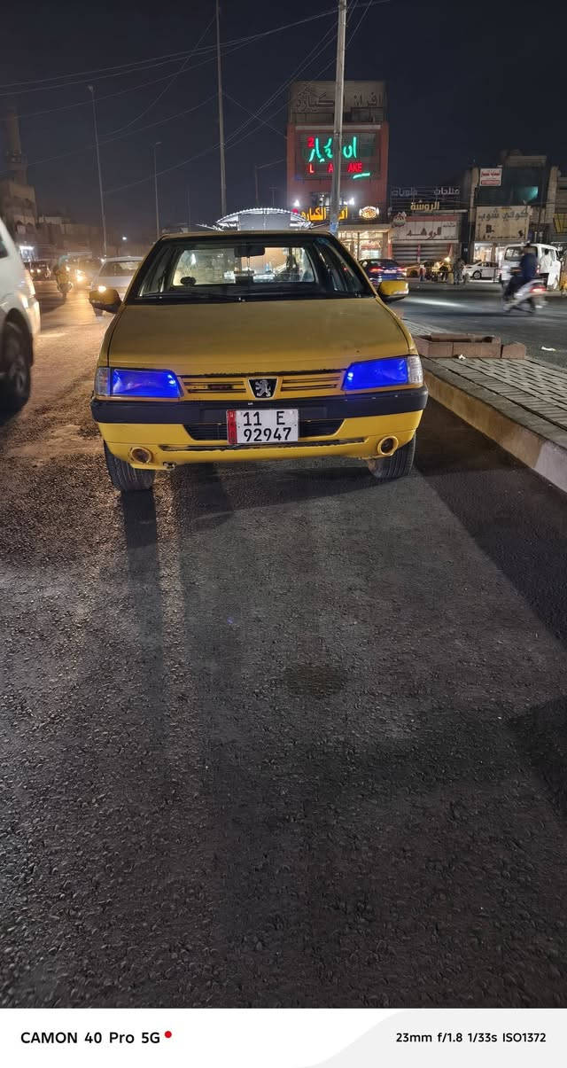 سلام عليكم سياره بيجو 405 جي لكص كفله من ضربه وصبغ 
فقط جراد وطخات بسيطه كلاش صدر مامي خلفي جديد سياره 
حلوه كلاشي شغال مكينه كفاله تخم تاير جديد فقط بيه جراد كفاله عامه سياره تحويل مباشر لا غرامه ولا هيئه عليه مصفرة
وسنويه جديده سعر 27 وبيه مجال مكاني بغداد متواجد فقط عله رقم ***********
