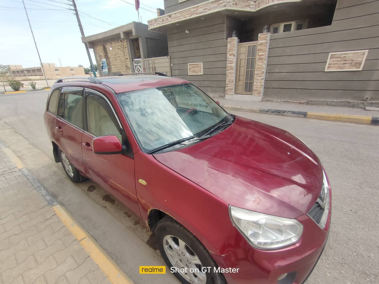 تيكو 13 رقم واسط جاهزه تايرات جدد وباتري جديد وحداديه جديده مصبوغه حزام ***********

نص مكتوب في الصور:
- realme Shot on GT Master