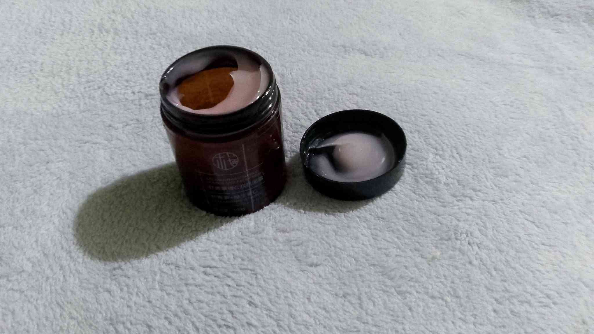 مستحضرات تجميل • بدون تفاصيل