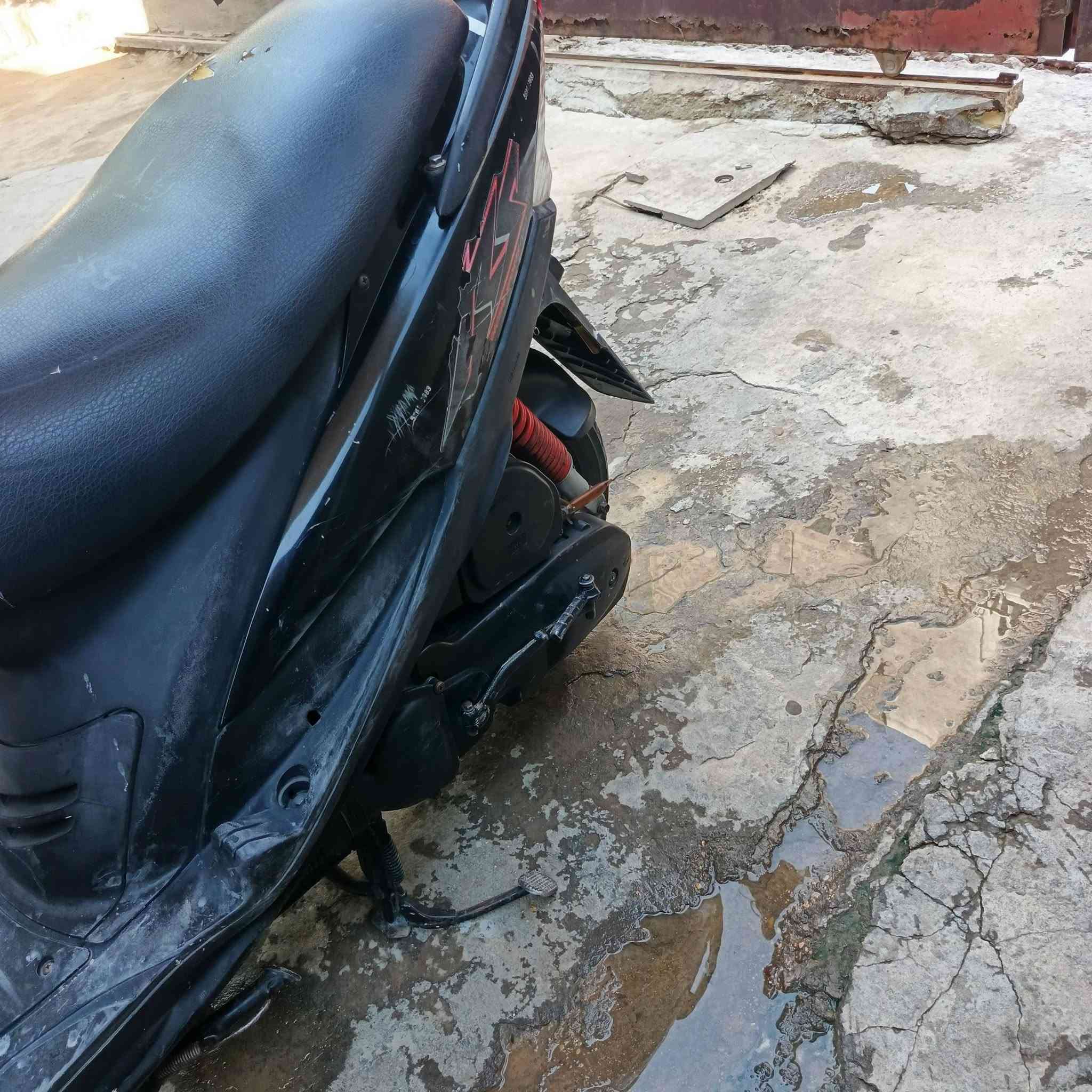 سلام عليكم دراجه ماكس عدله رمبه مصارلهة هواية نزلته مكفوله كفاله  عامه كلهه ختم واحد  جيب وياك فيتر وتعال ترايك وين متريد سعر مليون وبيهة مجال شراي يتصل على رقم ‏‪***********‬‏
