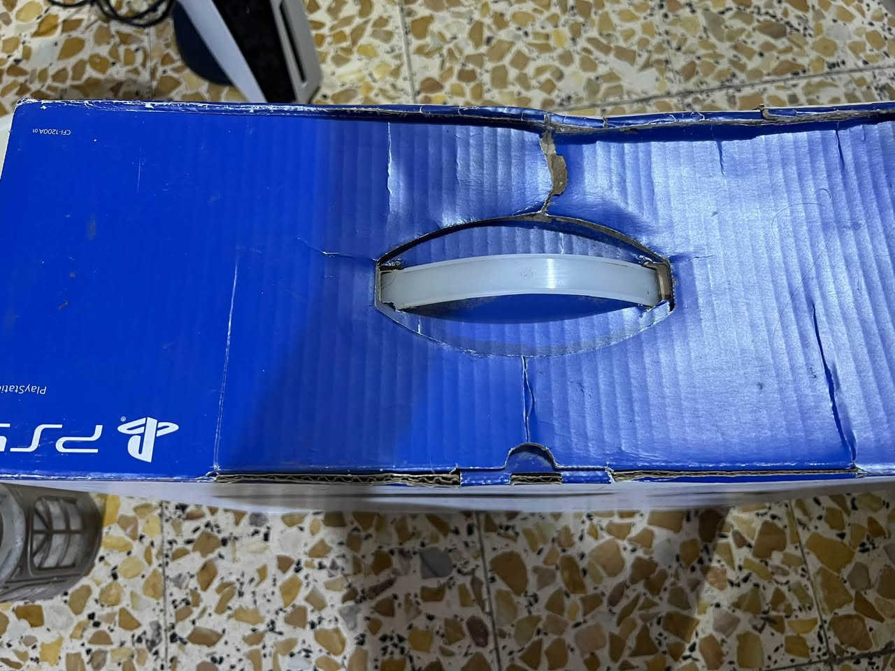 🔥 للبيع PS5 نظيف جدًا 🔥
🎮 PlayStation 5 Disc Edition
🇯🇵 نسخة يابانية أصلية – CFI-1200A
💾 825GB
✨ نظافة الجهاز 90–95%
📦 الكارتون الأصلي موجود
🔌 كامل الملحقات الأصلية
🎮 يدين أصليات DualSense
✅ الجهاز شغال وممتاز
🛠️ إحدى اليدات تحتاج تصليح، واليد الثانية أصلية وشغالة تمامًا.

💰 السعر: 680,000 دينار عراقي
📍 بغداد
🤝 البيع للجادين، والفحص عند الشراء متاح.

واتس او اتصل ***********
