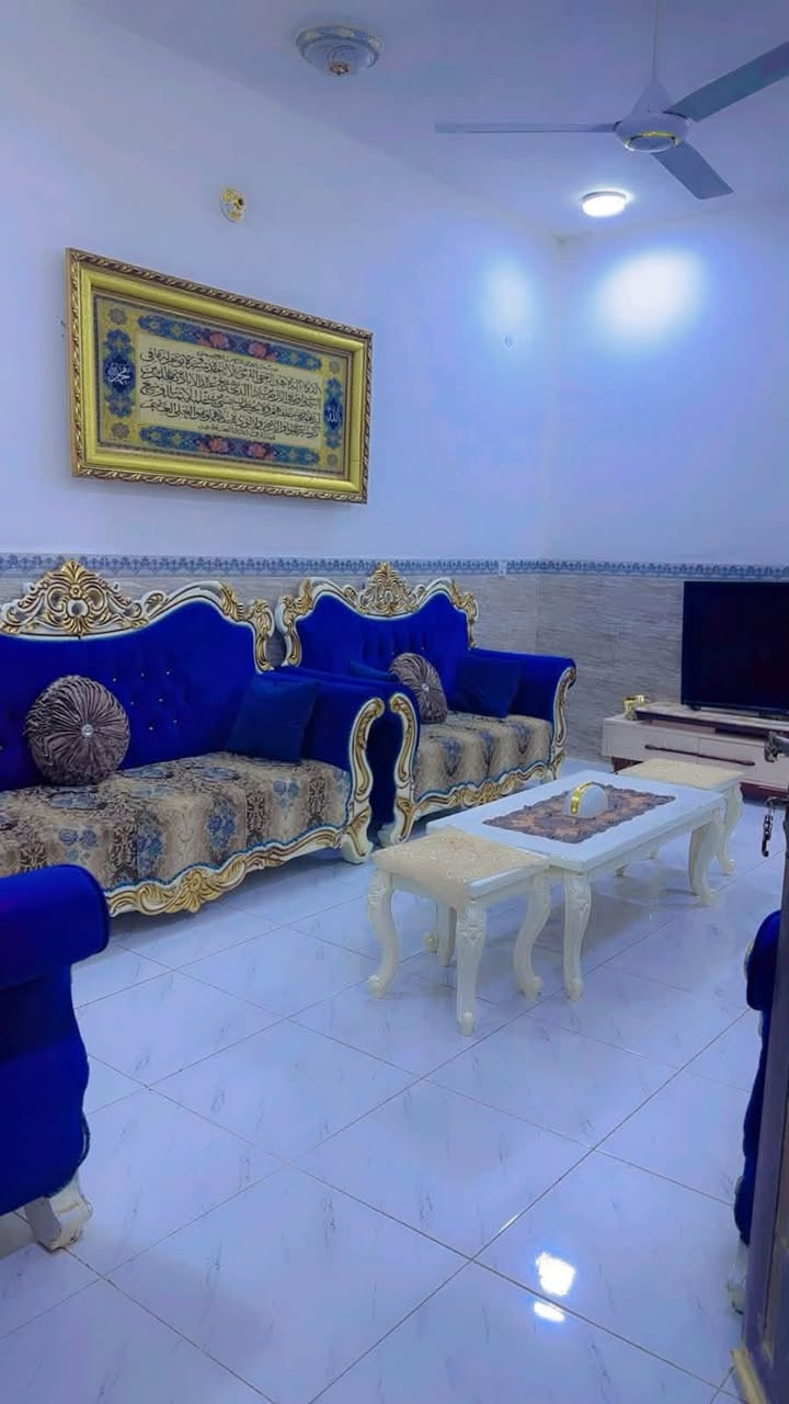 🏠 إعلان للبيع
بيت بناء حديث - ملكية طابو صرف
المساحة: 150 متر مربع
الموقع: حي الحرية - بالقرب من شارع 20
حالة البناء:
الطابق الأول: كامل وجاهز للسكن
الطابق الثاني: قيد الإنشاء
للتواصل والاستفسار والمعاينة:
📞 ***********
🏢 مكتب العمدة للعقار
