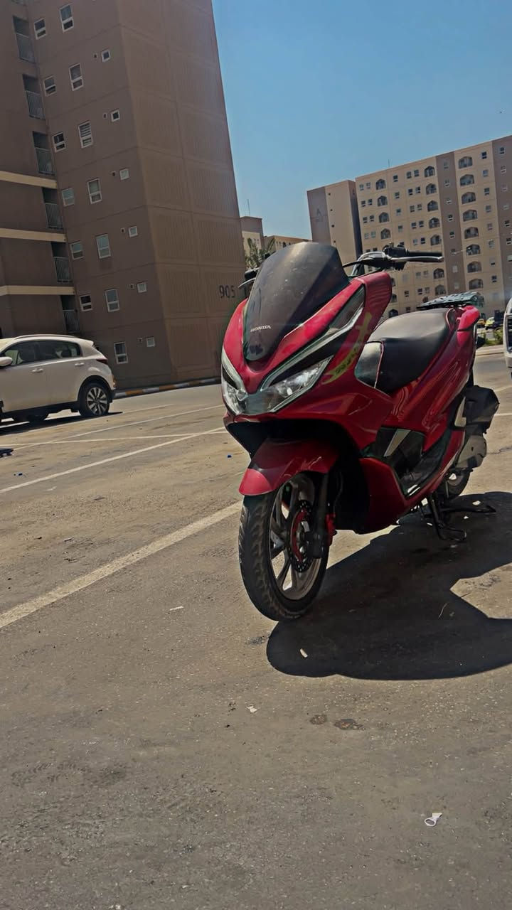 سلام عليكم دراجه pcx جيل رابع مشتريهة جديدة بدل كفارات اصلية اكرر اصلية دراجه نكرة تجي ادامه كاملة كلمات دراجه شغل روح لأربيل ما متفرغ  معة علم دراجة مالتي من دوام للبيت يعني دراجة تخبل رقم للاستفسار *********** / *********** 
السعر مليونين وثلاث مئة 2,300
