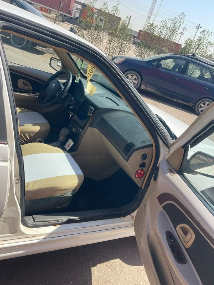 بيجو بارص موديل ٢٠١٨ قادسيه باسمي رقم وهزه جديد  بيها جاملغين الخلفيه صبغ كير ومكينه فرنسي اوتو بلادي تبريد ومكينه وكير ع شرط رقم ‭***********‬

نص مكتوب في الصور:
- 19105184