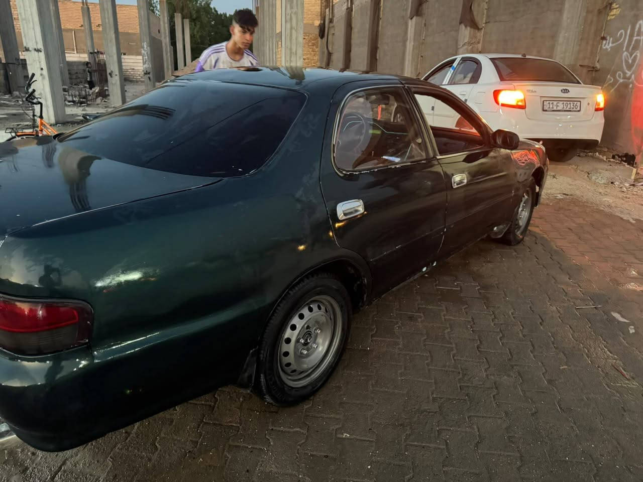 سلام عليكم 
كرسته للبيع موديل 1995 كفاله من كص ونقل جثه والضربه القويه مكينه 2500 مكينه وكير شرط سياره جاهزه كهربائيات ع اخر حبايه 37 وبيها مجال 
ستفسار ***********
