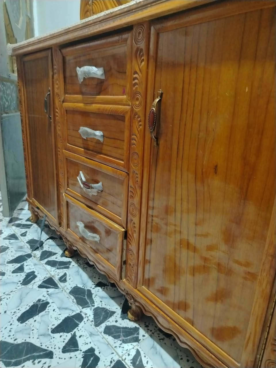 مكلفه. بلنشر غرفه اسكام للبيع. جديده كلش *********** رجا لحد يراسل خاص رقم صاحبه سعر مليون
