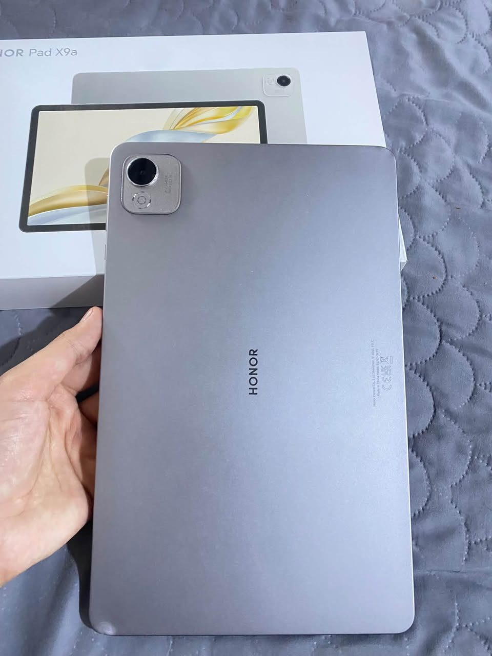 ايباد هونر pad X9a
جهاز نظيف 95/100 شرط مامفتوح ابد ومستخدم شي قليل للدراسه فقط ، ذاكره 128 رام 8 بطاريه 8300
الجهاز ويا كامل ملحقاته كفر دفتري وشاحنته الاصليه 

فقط بي ضربه خفيفه بالزاوية وشخط بالزاوية الثانيه موضح بالصور

سعره 300 وبي مجال 

مكاني موصل/ للاستفسار واتس ***********

نص مكتوب في الصور:
- R Pad X9a 4:35 م 4:35 م 86% حول الجهاز اللوحي 10 MagicOS الإعدادات شبكات البطارية التخزين الأمان والخصوصية الموقع الرفاهية الرقمية وأدوات رقابة الأهل ميزات إمكانية الوصول المستخدمون والحسابات Google النظام والتحديثات حول الجهاز اللوحي ذاكرة الوصول العشوائي ٨,٠ غيغابايت ٨,٠ غيغابايت RAM+ Honor Turbo المعالج المركزي Snapdragon 685 4G Mobile Platform اسم الجهاز HONOR Pad X9a دقة الشاشة ٢٠٠٠ × ١٢٠٠ البطارية mAh 8300 المساحة الفارغة ٨١,٢ غيغابايت الإجمالي ١٢٨ غيغابايت السعة التخزينية للجهاز ELN2-W29 الموديل 10.0.0.149(C185E2R103P1) GPU Turbo رقم الإصدار