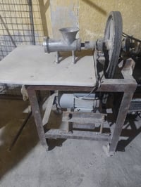 للبيع شغاله سعر ١٥٠بغداد الكماليه رقم هاتف 07709600875
